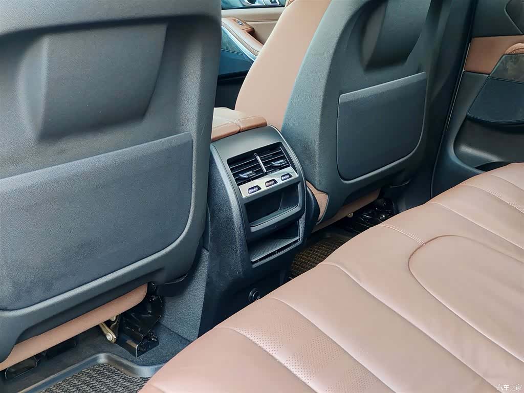 BMW X5, 2021 9