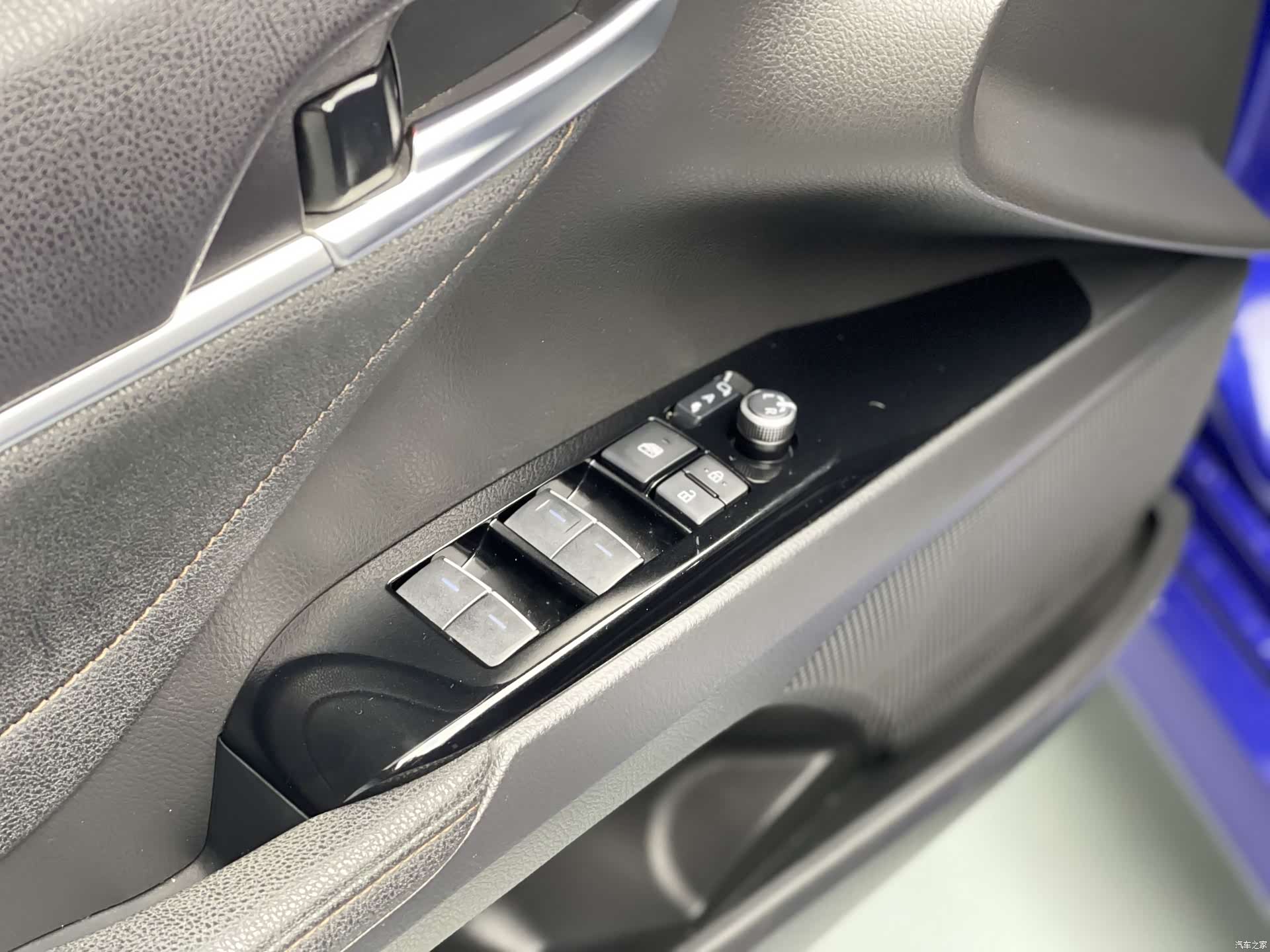 Toyota Camry, 2023 21