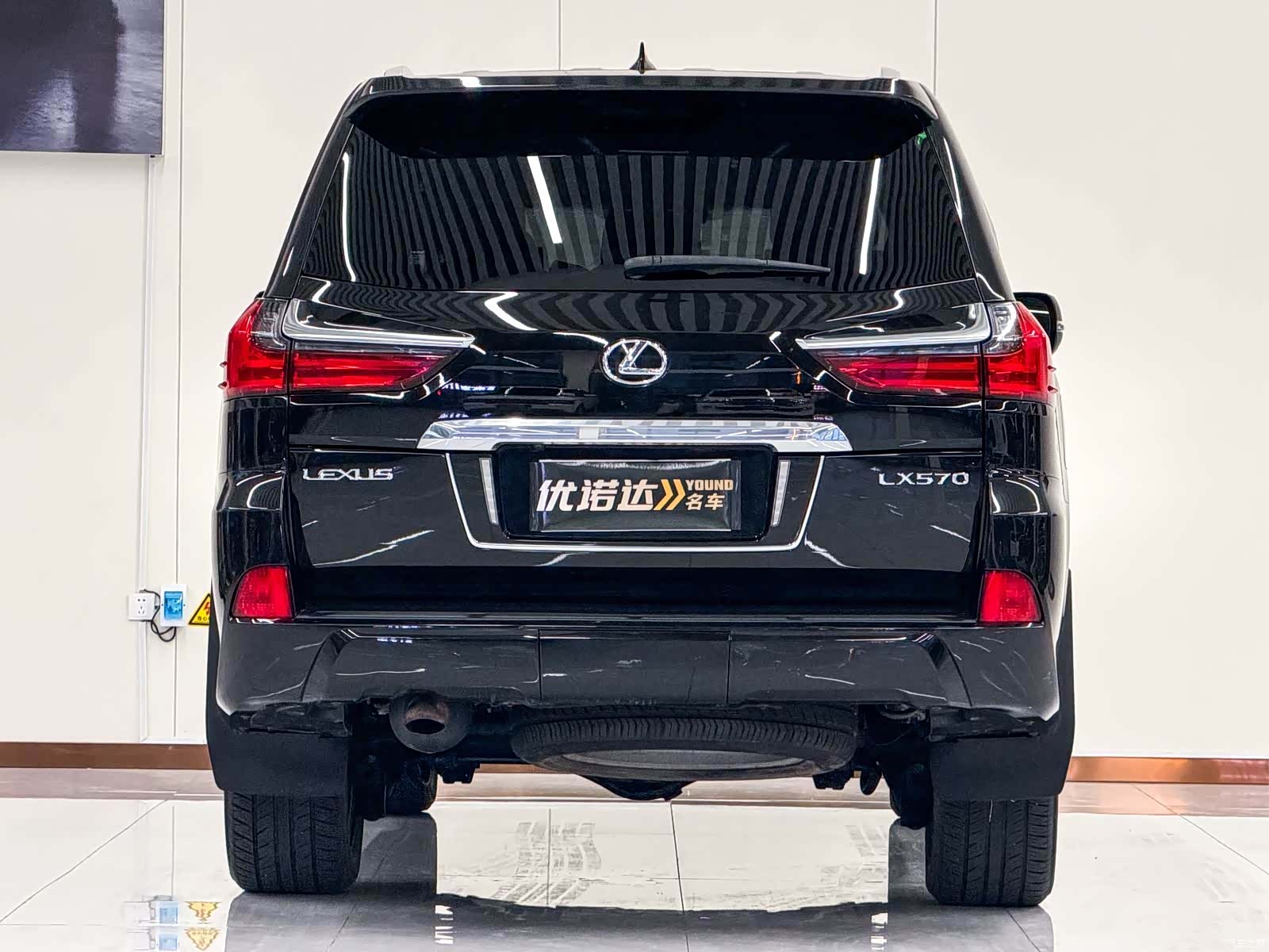 Lexus LX, 2019 4