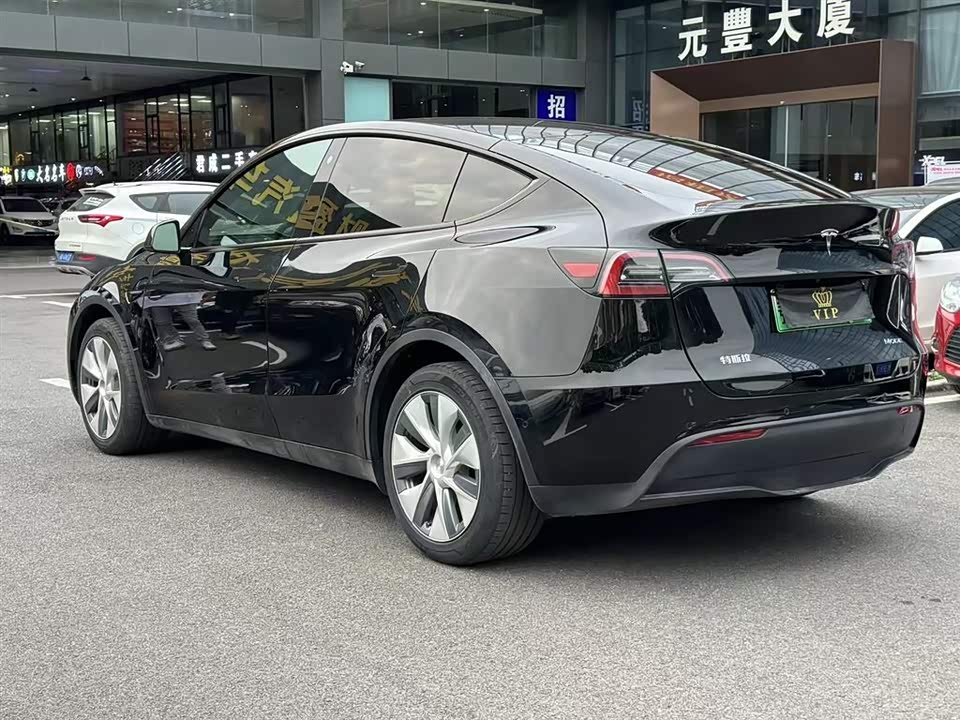 Tesla Model Y Tesla Model Y
