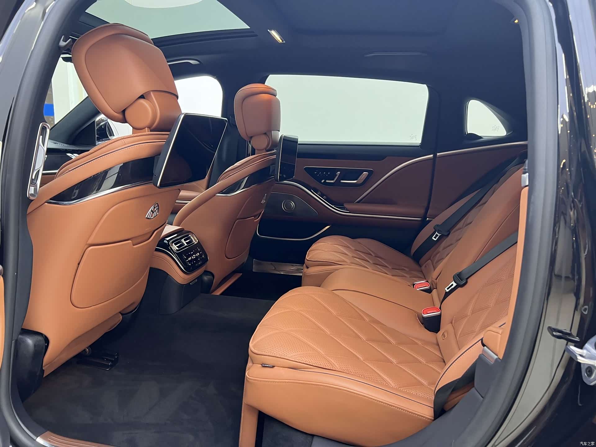Maybach S-Class, 2025 3