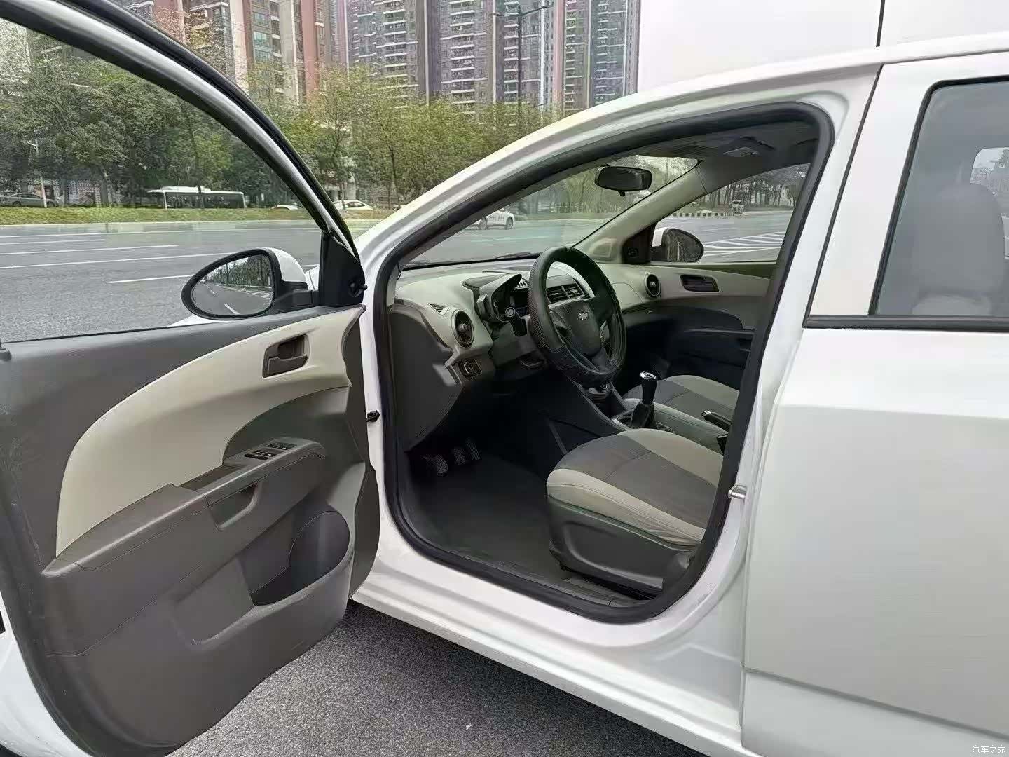 Chevrolet SL, 2014 4