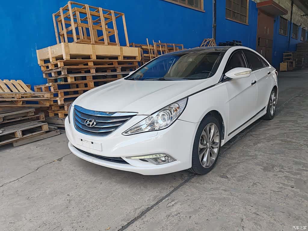 Hyundai Sonata, 2014 1
