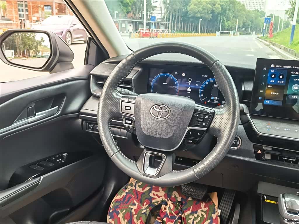 Toyota Camry, 2024 11