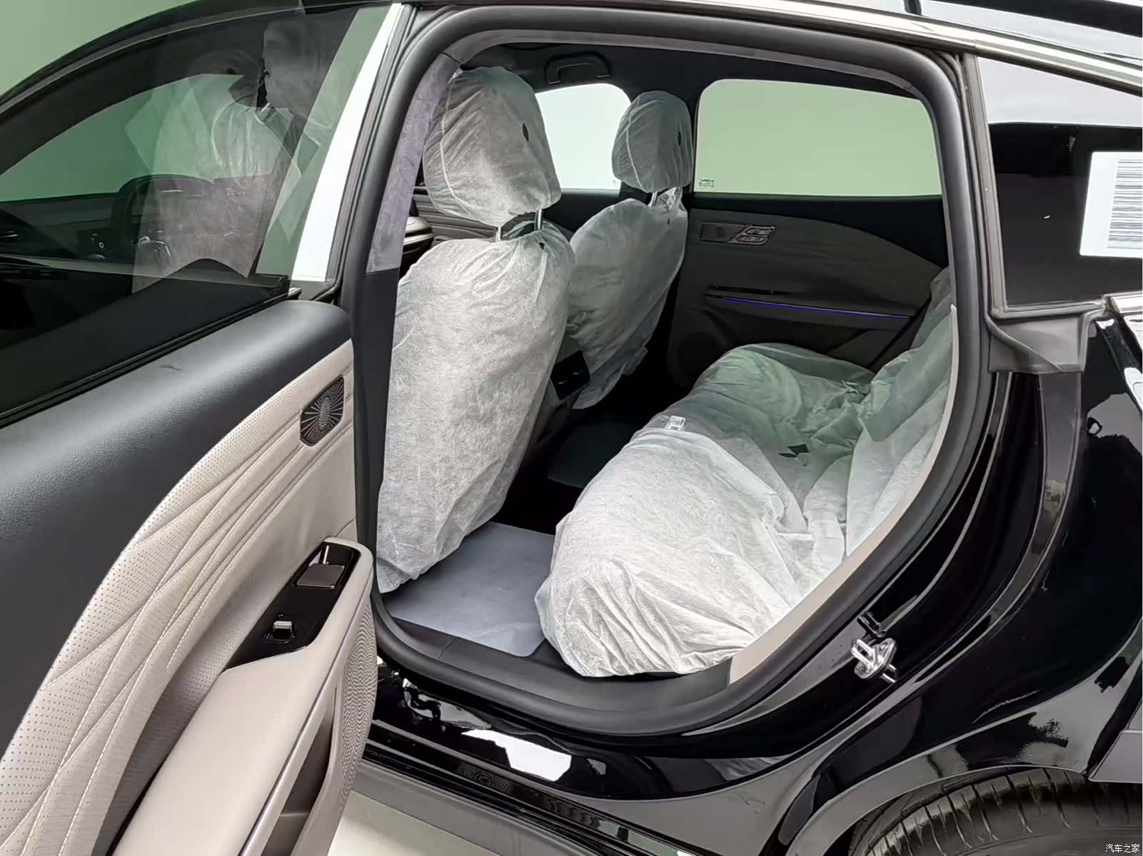 Geely 8, 2025 13