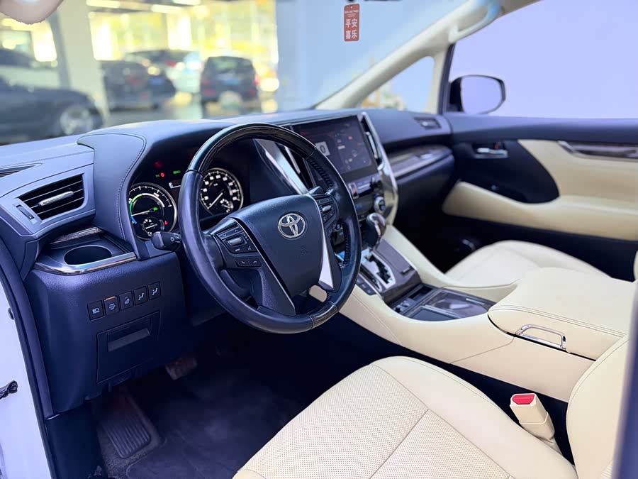 Toyota Alphard 2020, фото 5