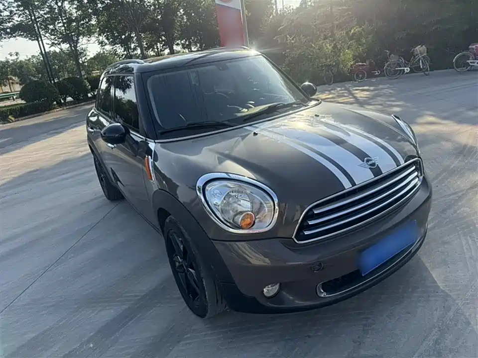 MINI COUNTRYMAN