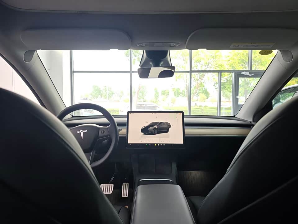 Tesla Model Y Tesla Model Y