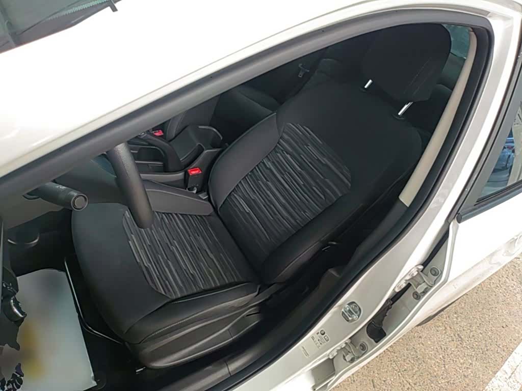 Chevrolet 320, 2017 15