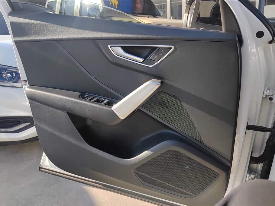 Audi Q2L Audi Q2L