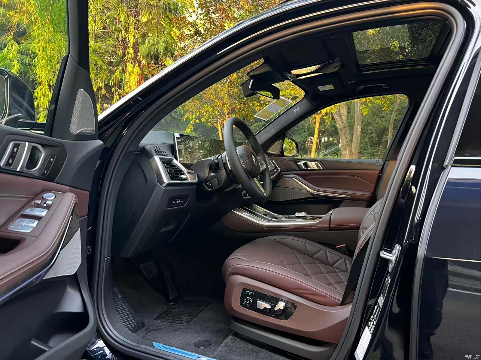 BMW X5, 2026 все фото