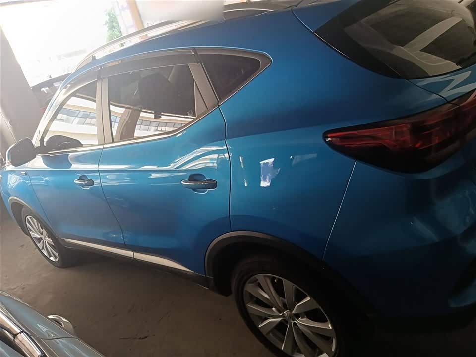 MG ZS