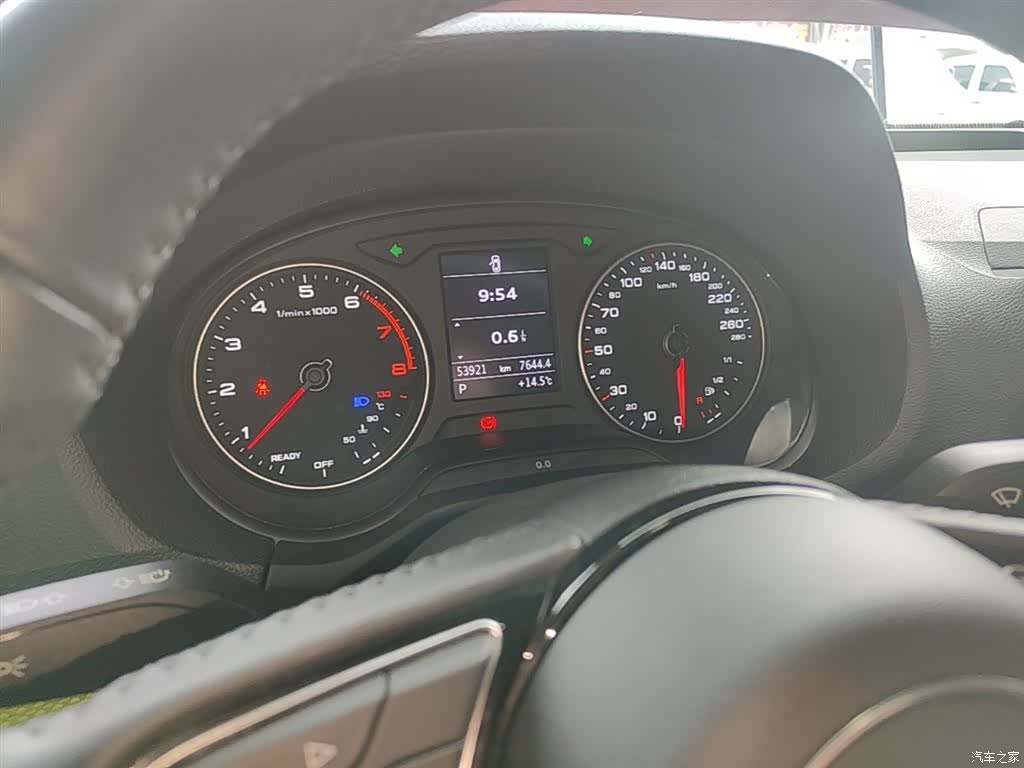 Audi Q2L, 2019 12