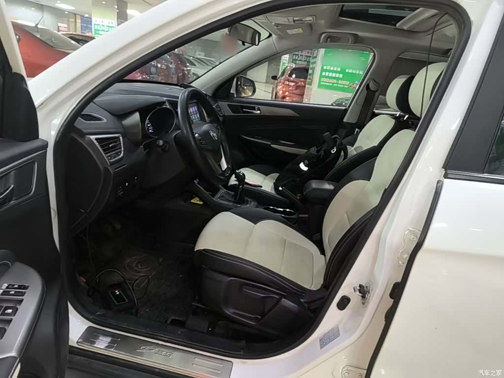 Changan CS35, 2018 15