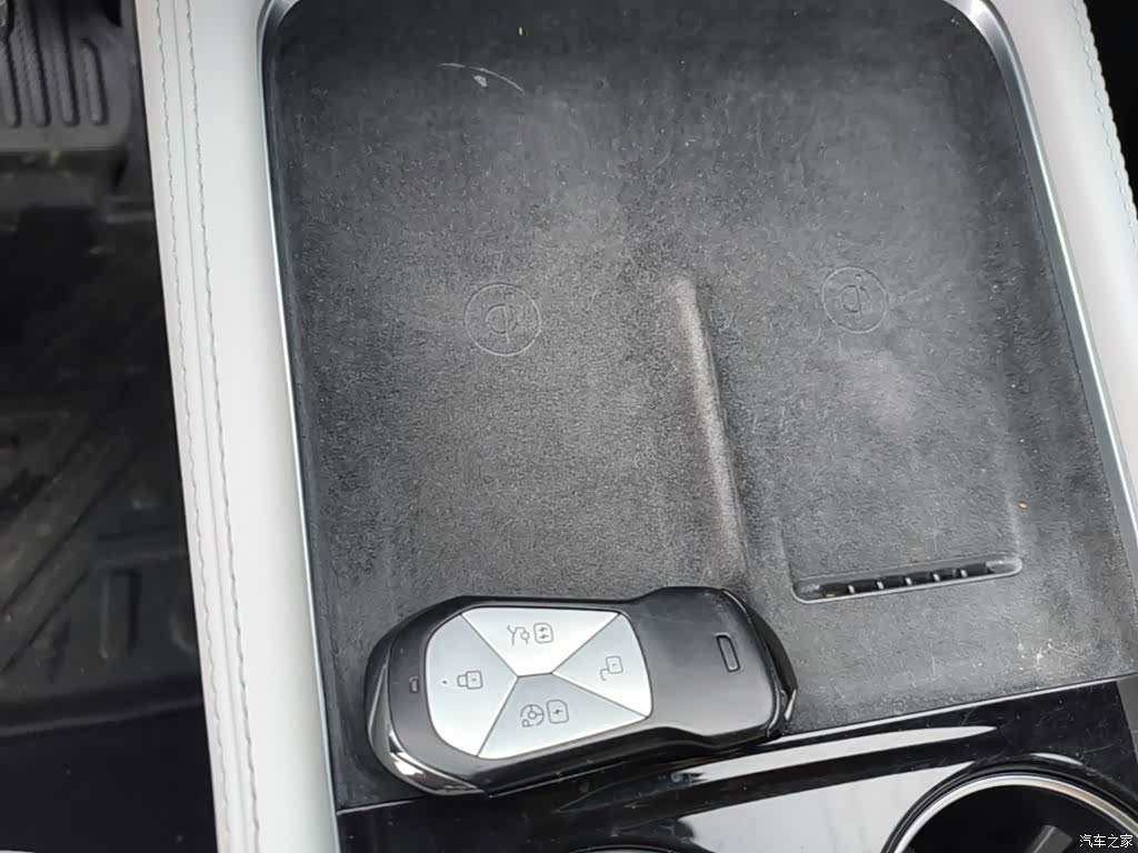 Xpeng P7, 2024 9