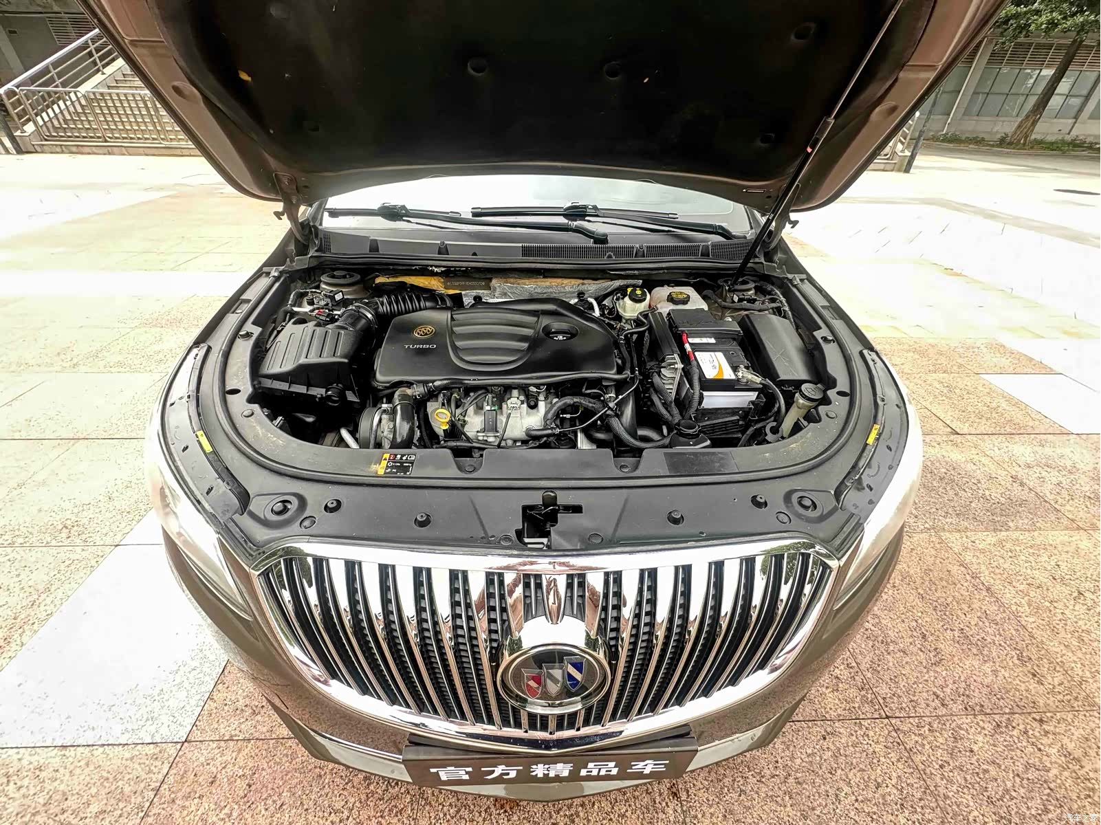 Buick LaCrosse, 2013 10