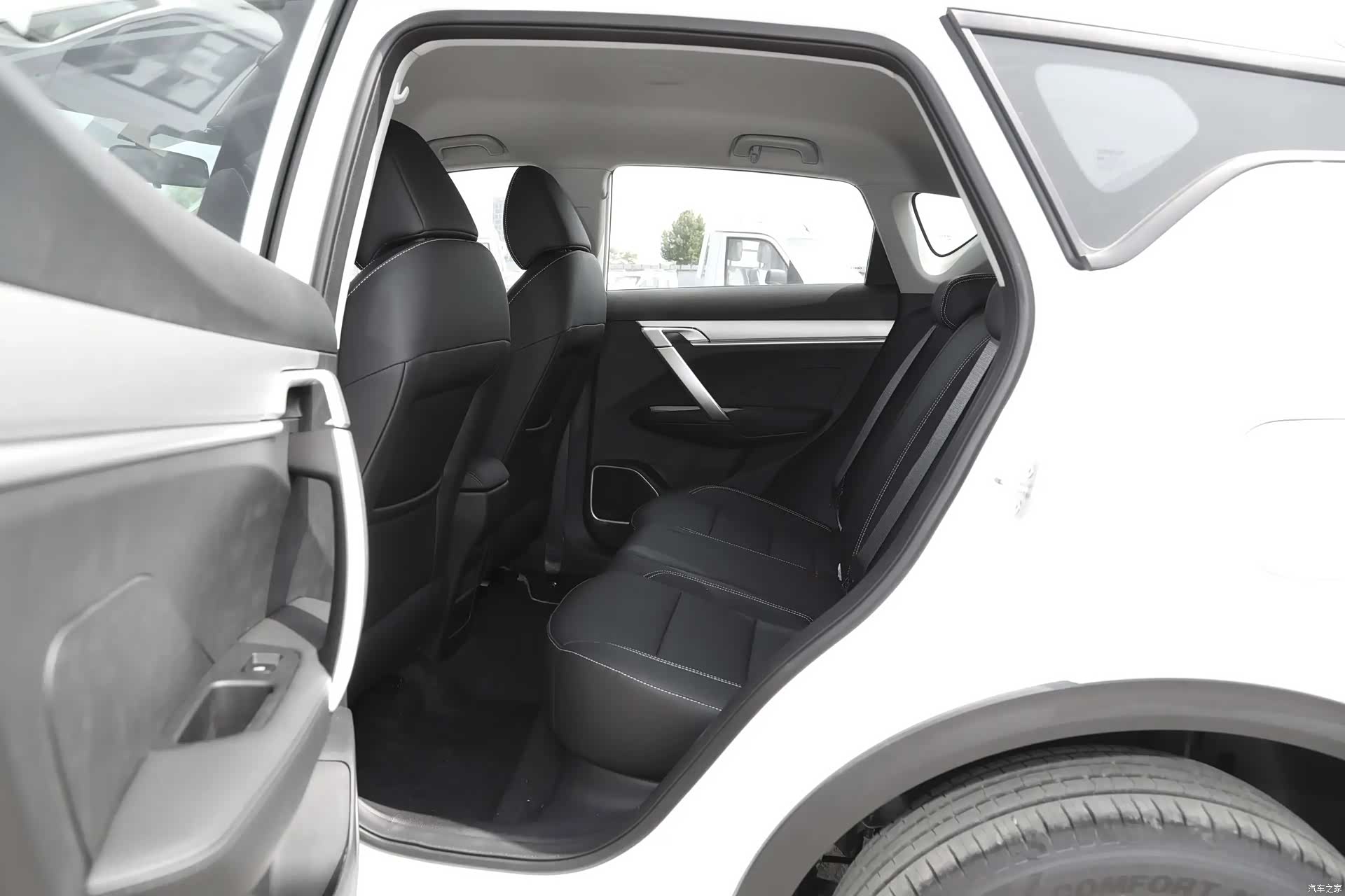 Geely Coolray, 2026 7