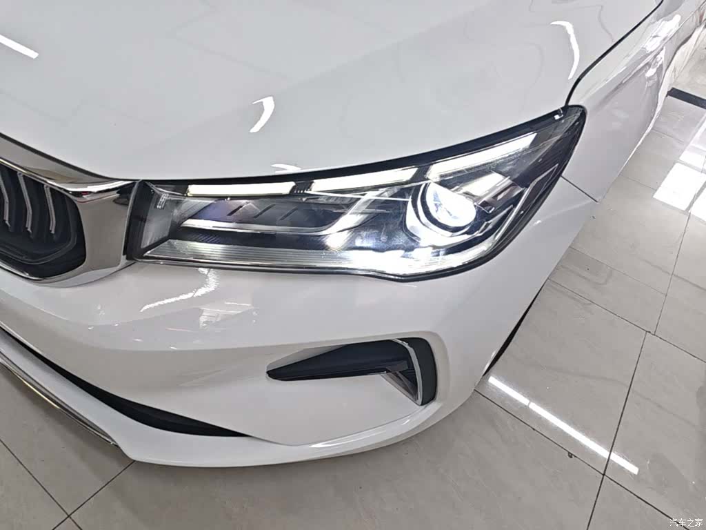 Geely Emgrand, 2022 24