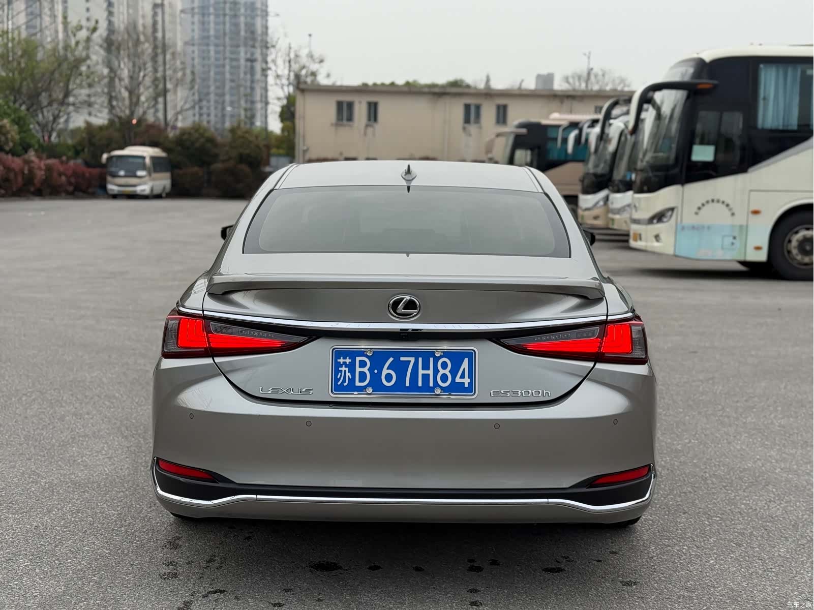 Lexus ES, 2023 10