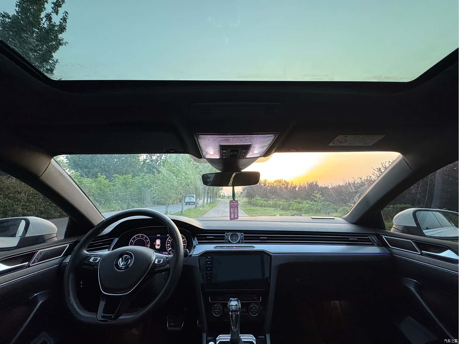 Volkswagen CC, 2019 10