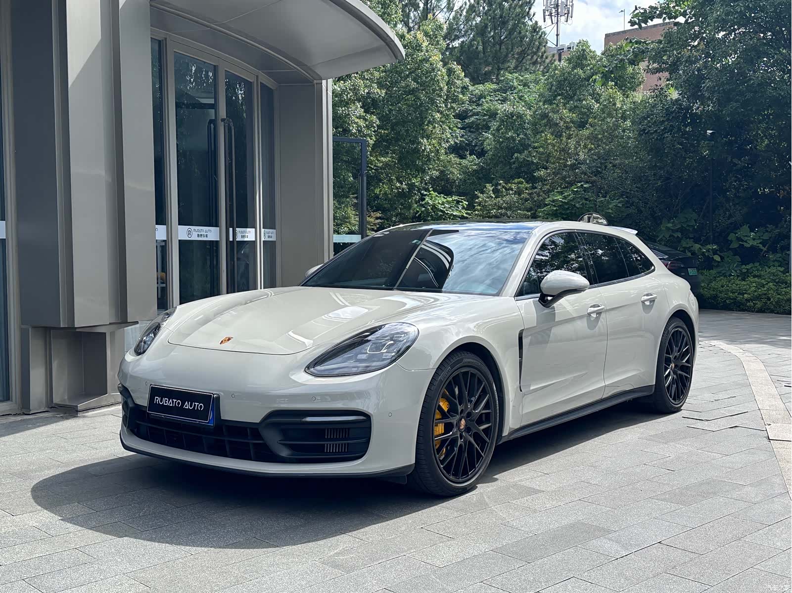 Porsche Panamera, 2021 1