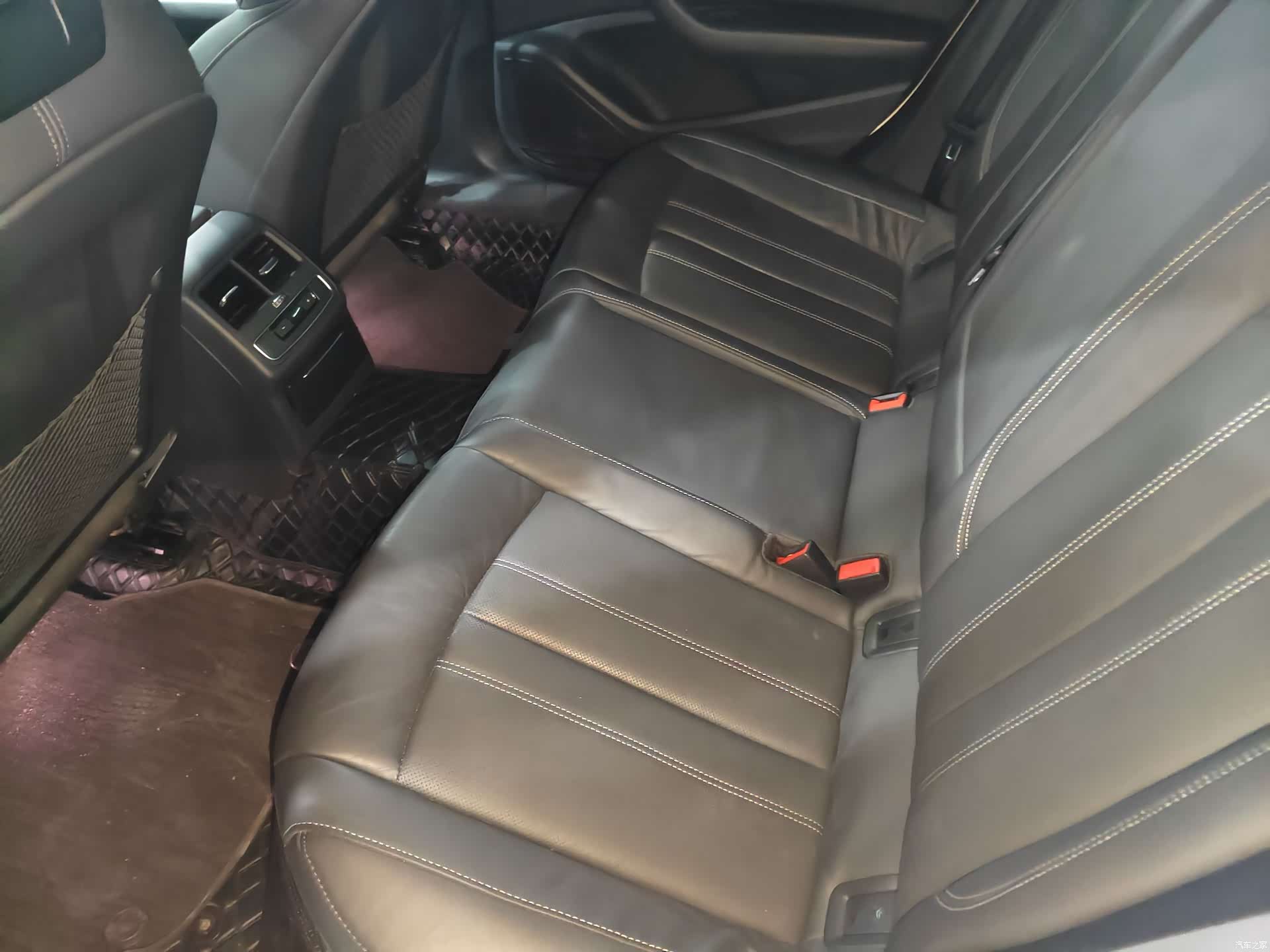 Audi A4L, 2021 9