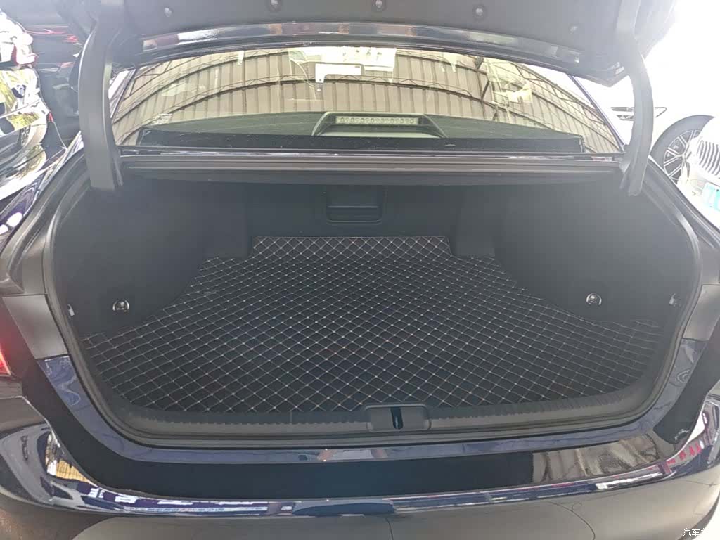 Lexus ES, 2026 19