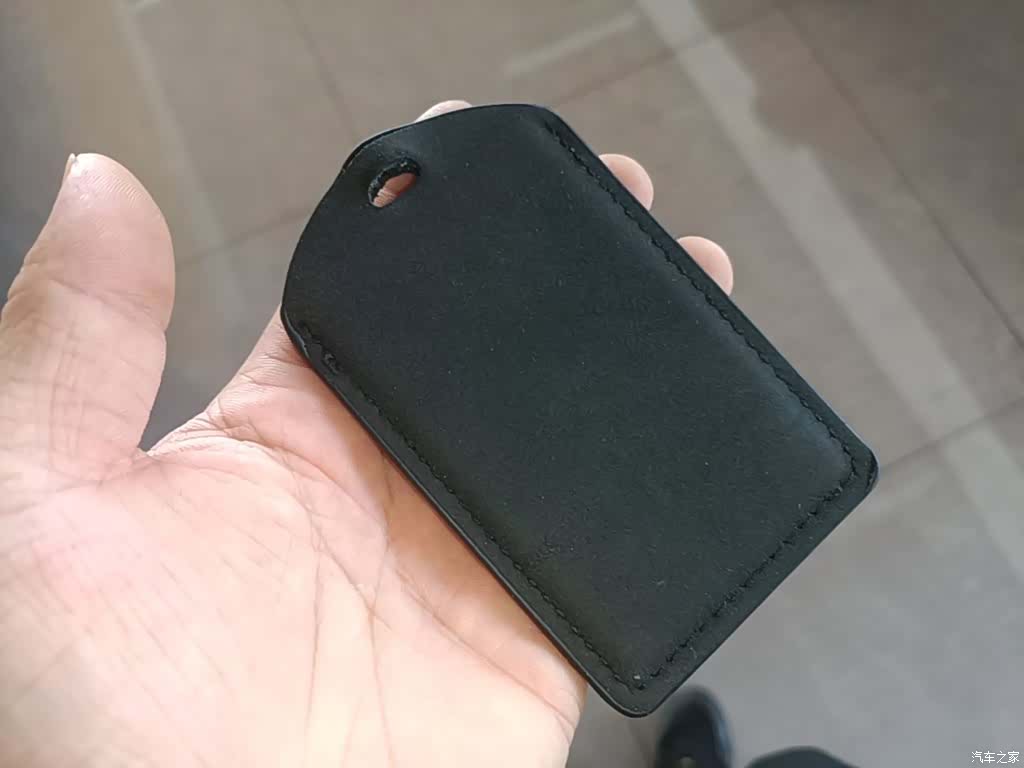 Tesla Model Y, 2025 17