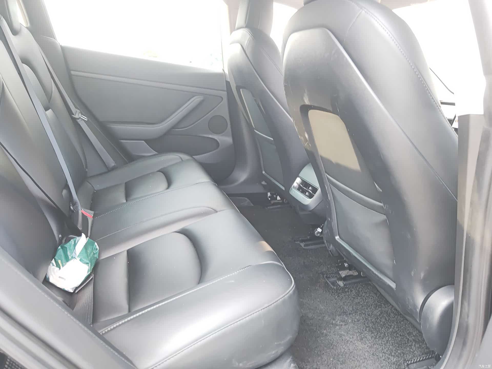 Tesla Model 3, 2021 14