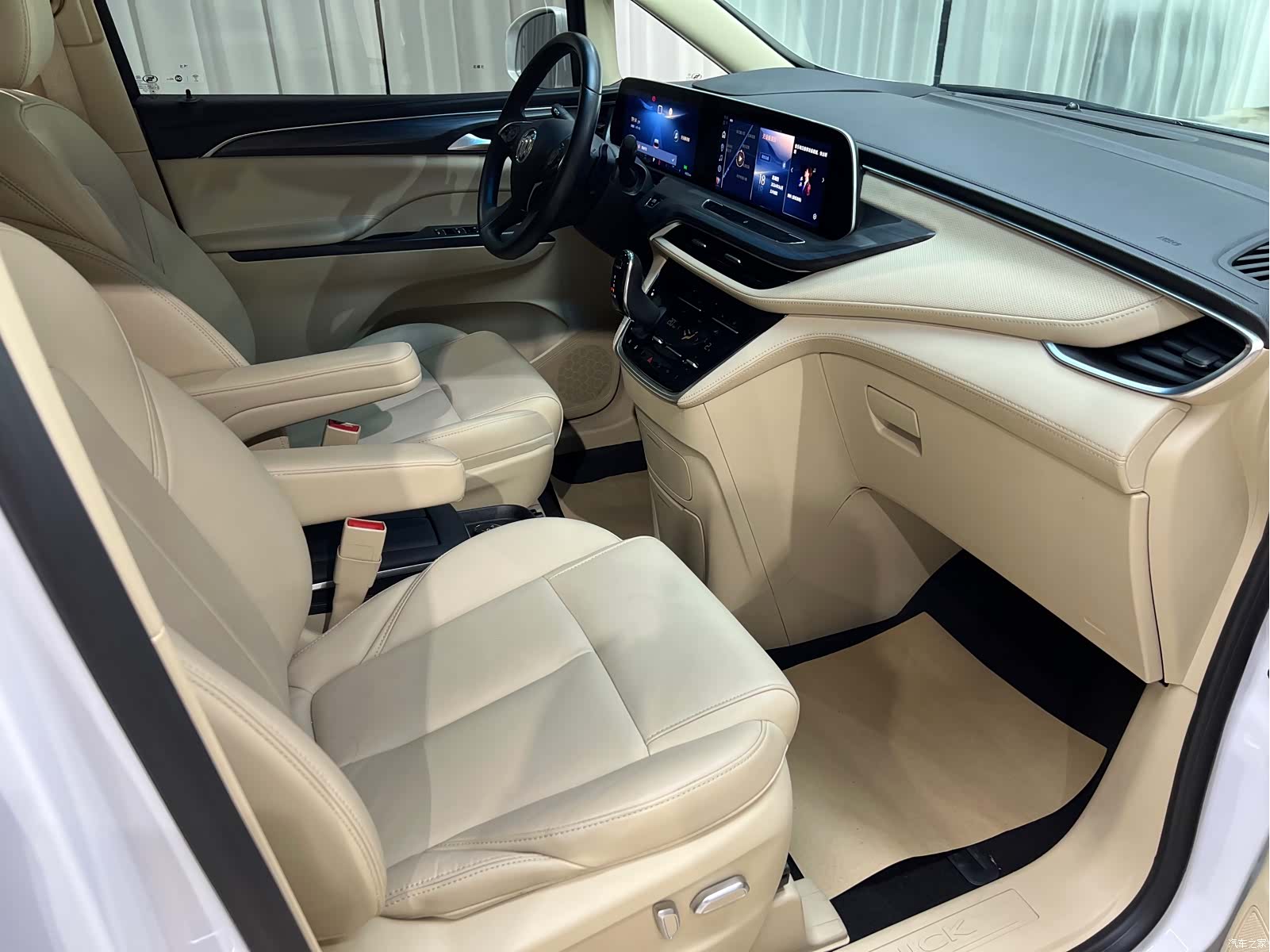 Buick GL8, 2024 9