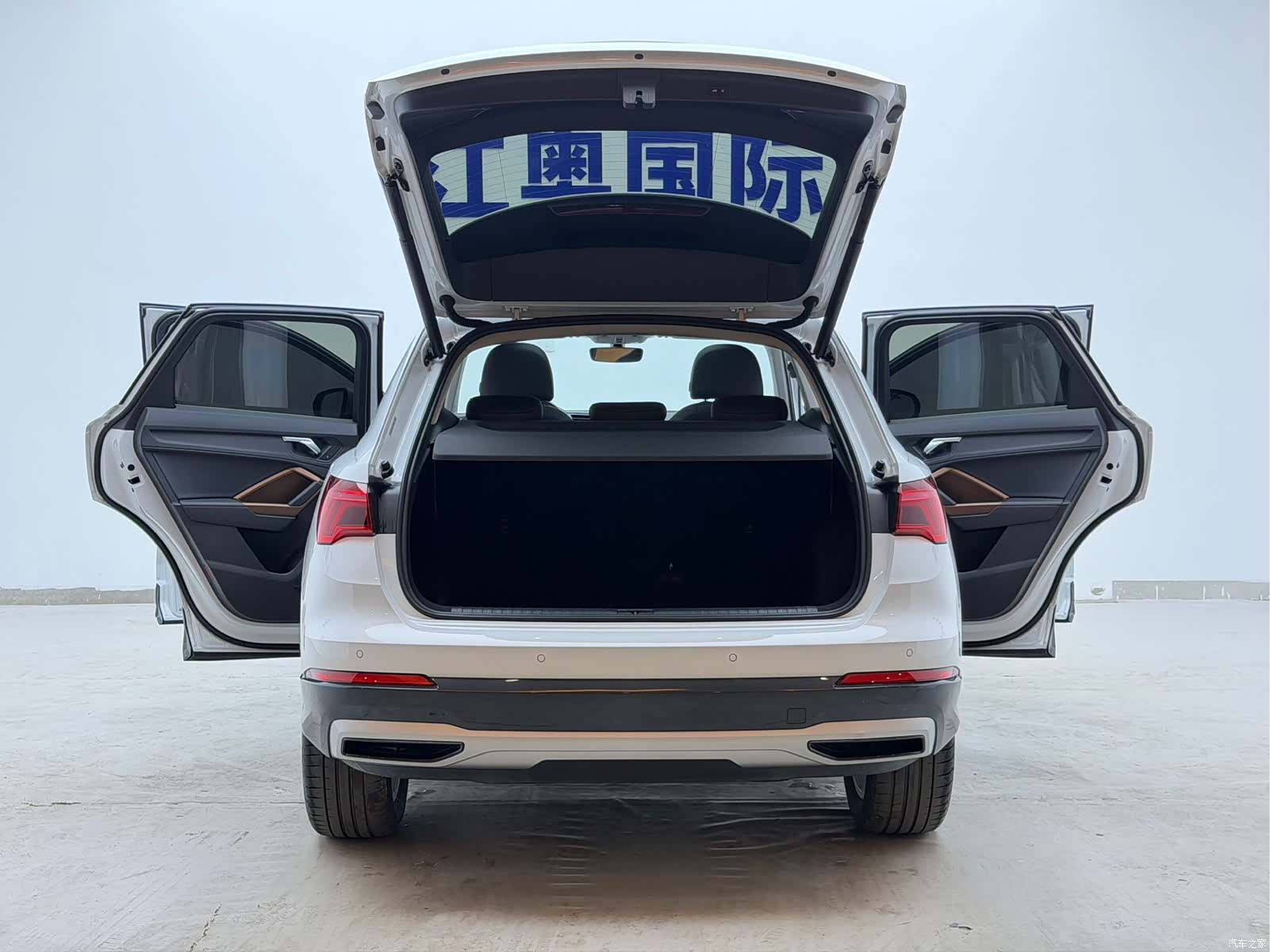 Audi Q3, 2023 19