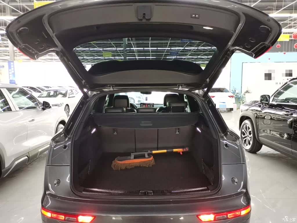 Audi Q5L, 2025 19