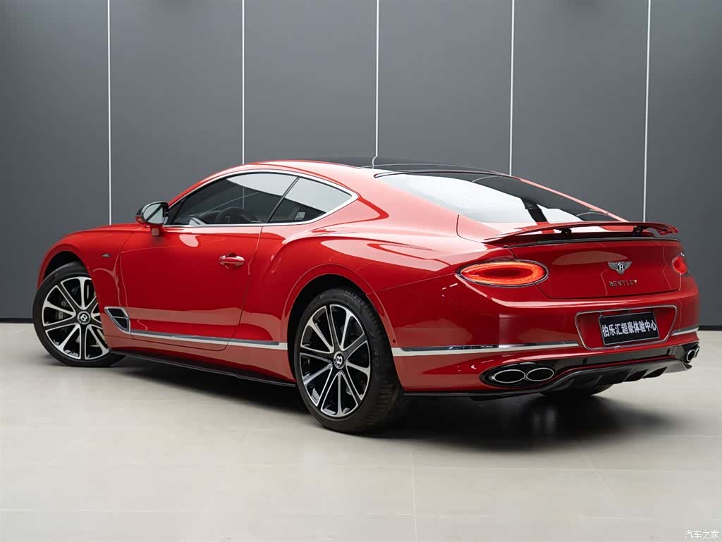 Bentley Continental GT, 2023 все фото