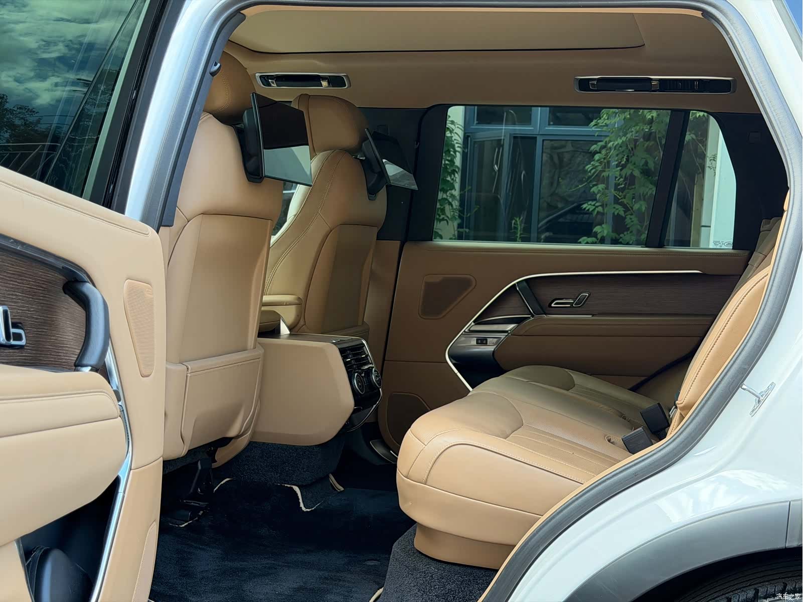 Land Rover Range Rover, 2024 13