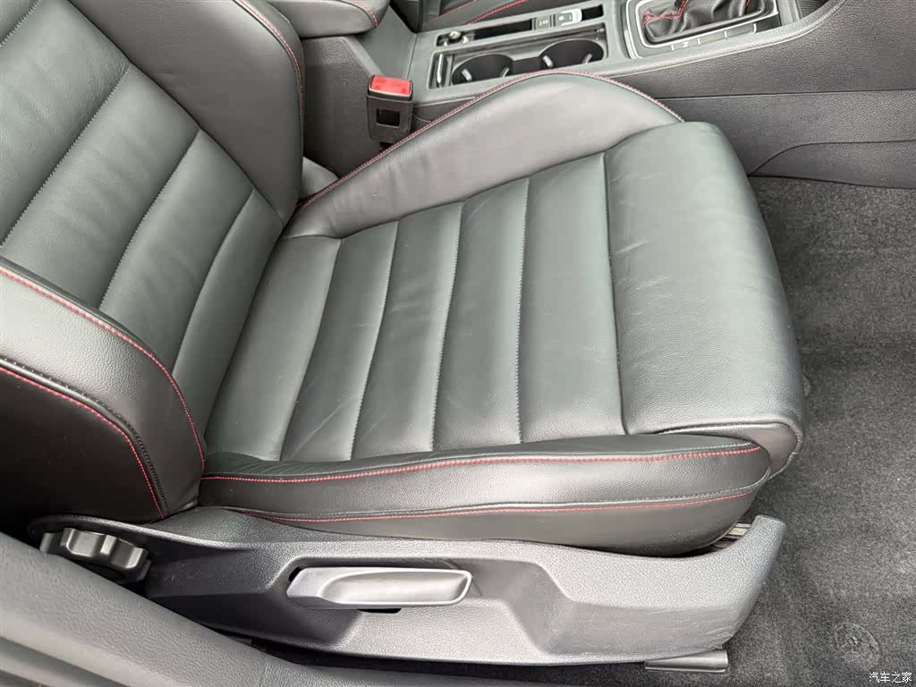 Volkswagen Golf, 2016 24