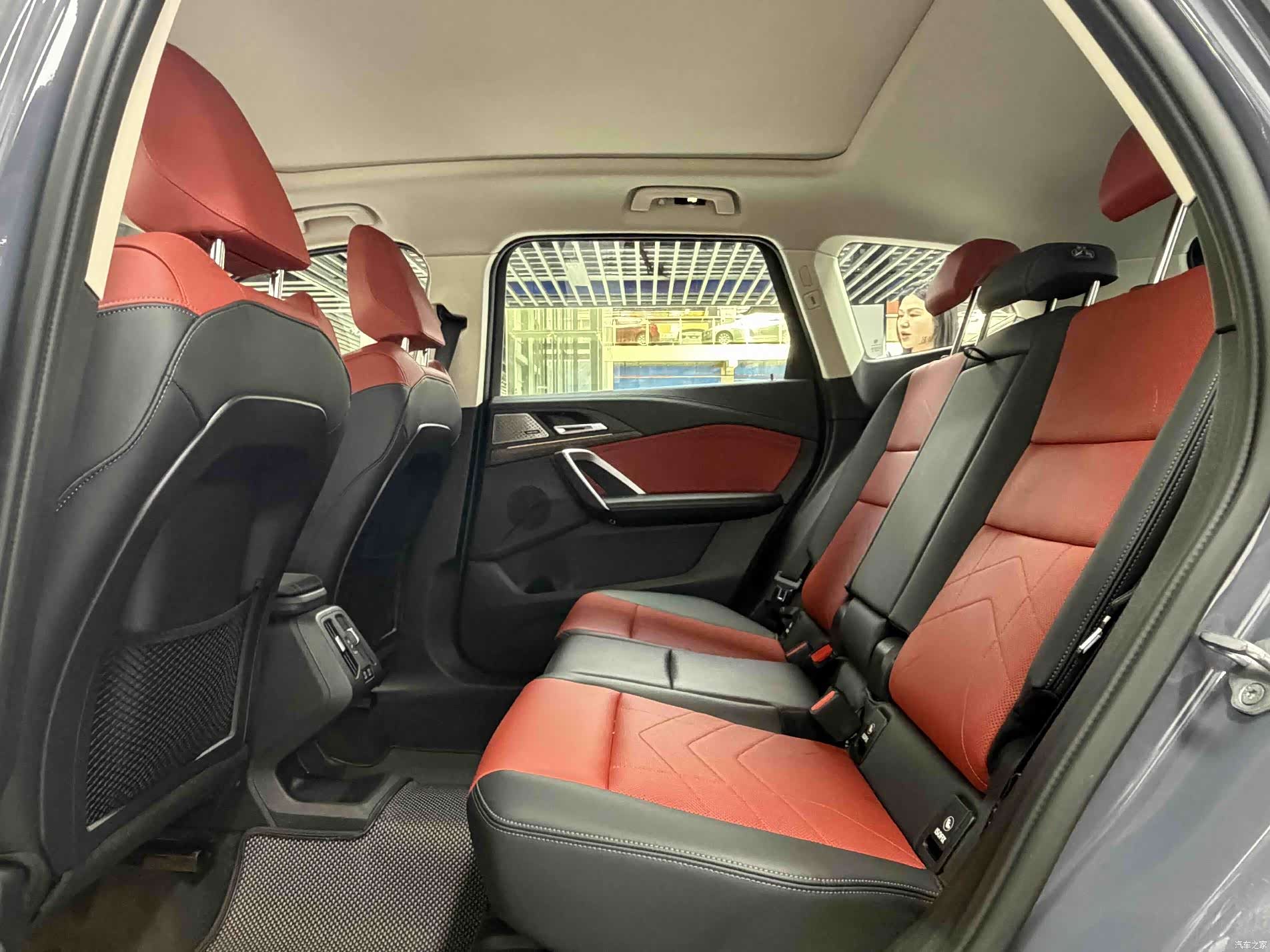 BMW X1, 2024 все фото
