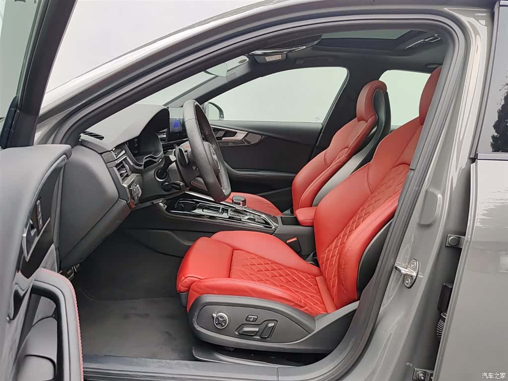 Audi S4, 1900 13