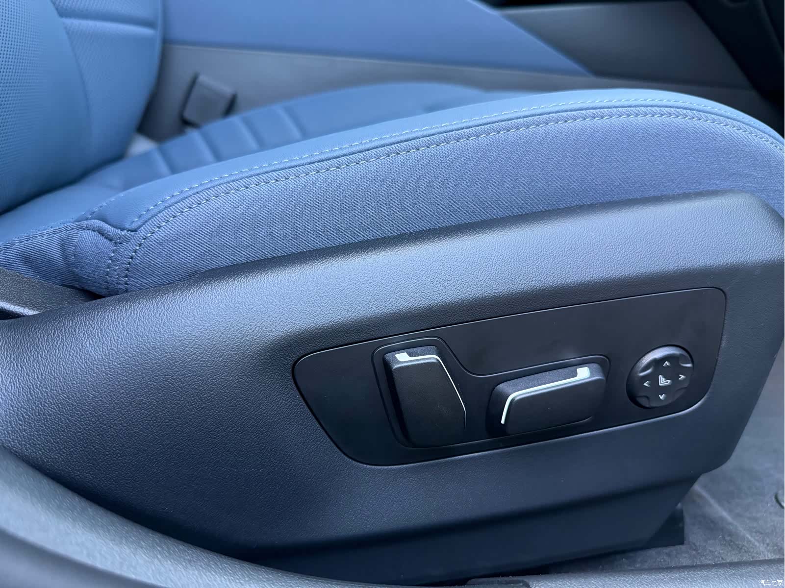 BMW 5 Series, 1900 14