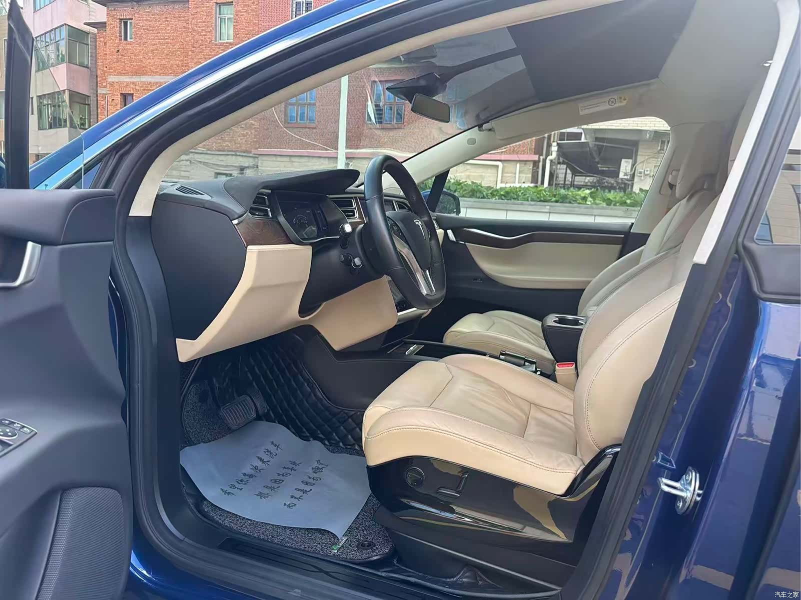 Tesla Model X, 2017 все фото