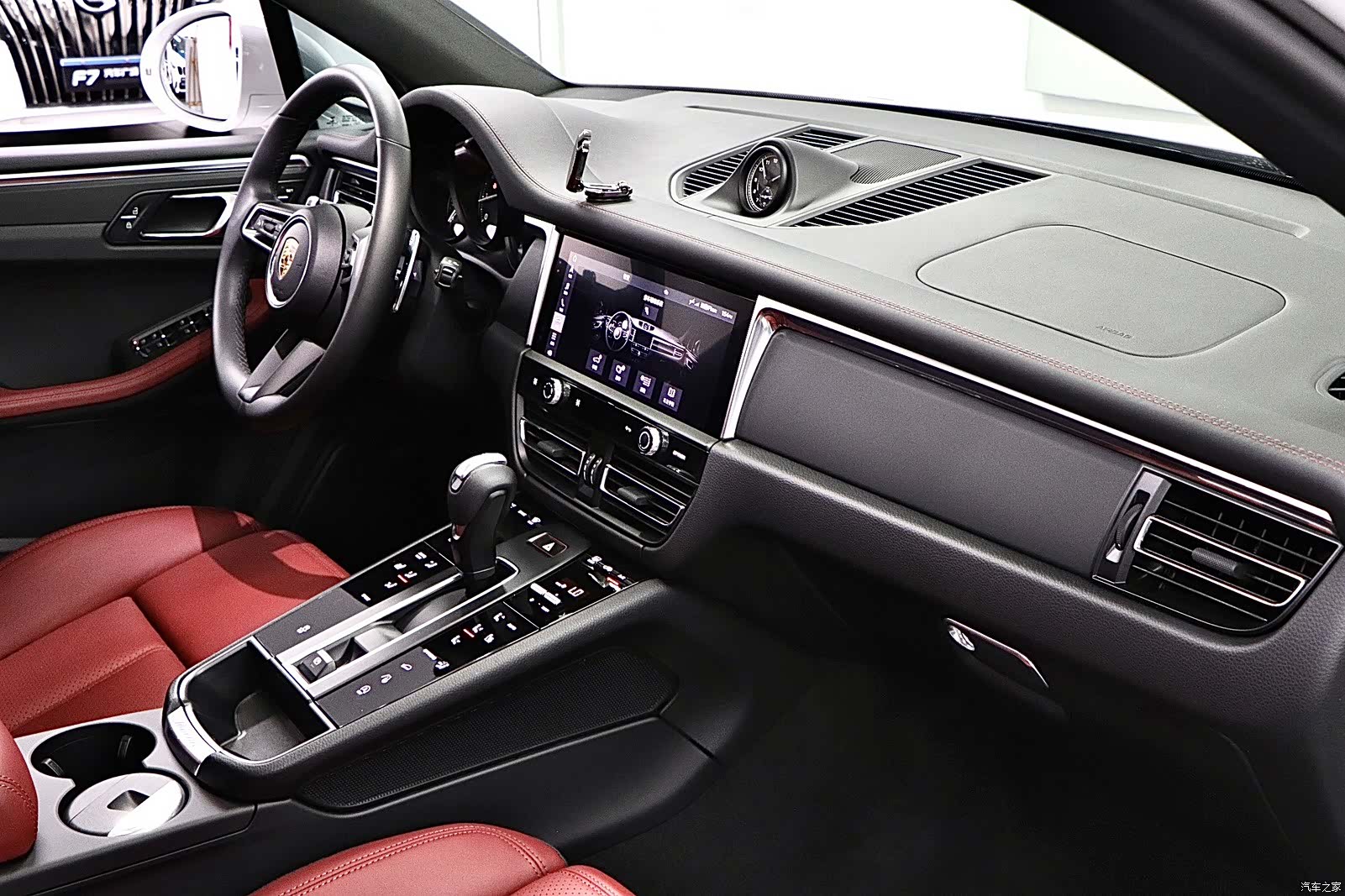 Porsche Macan, 2022 15