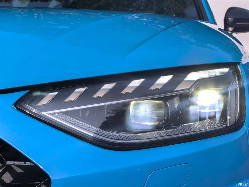 Audi A4, 2021 22