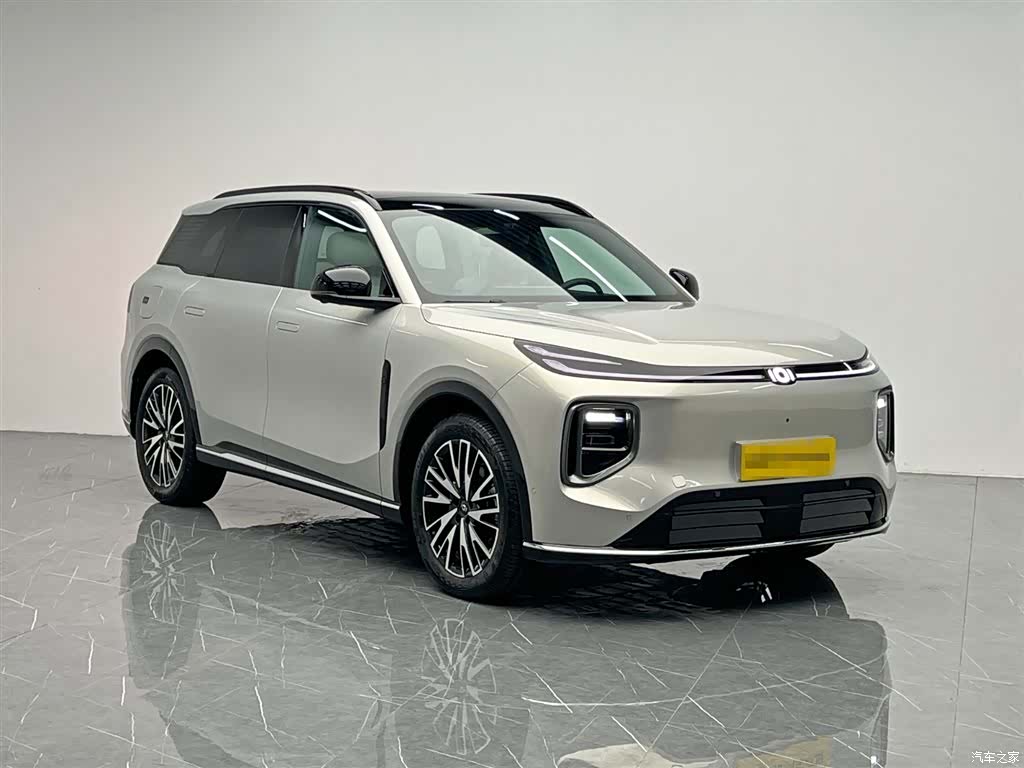 Changan Eado, 2025 8
