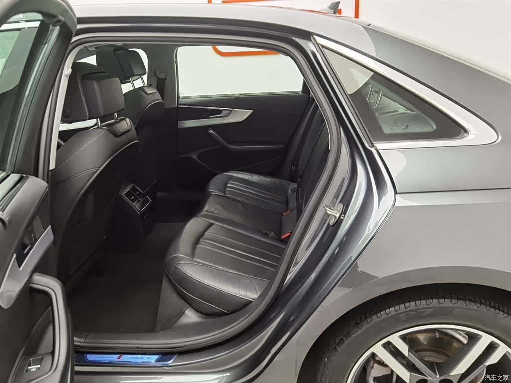 Audi A4L, 2020 15