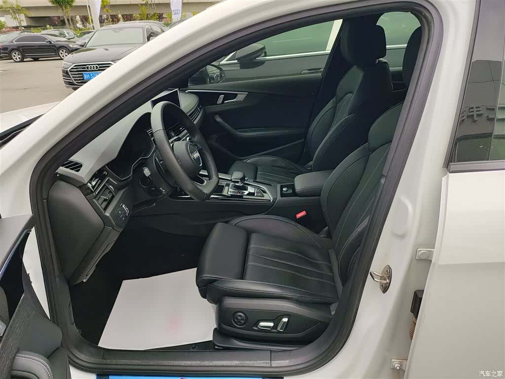 Audi A4L, 2023 15