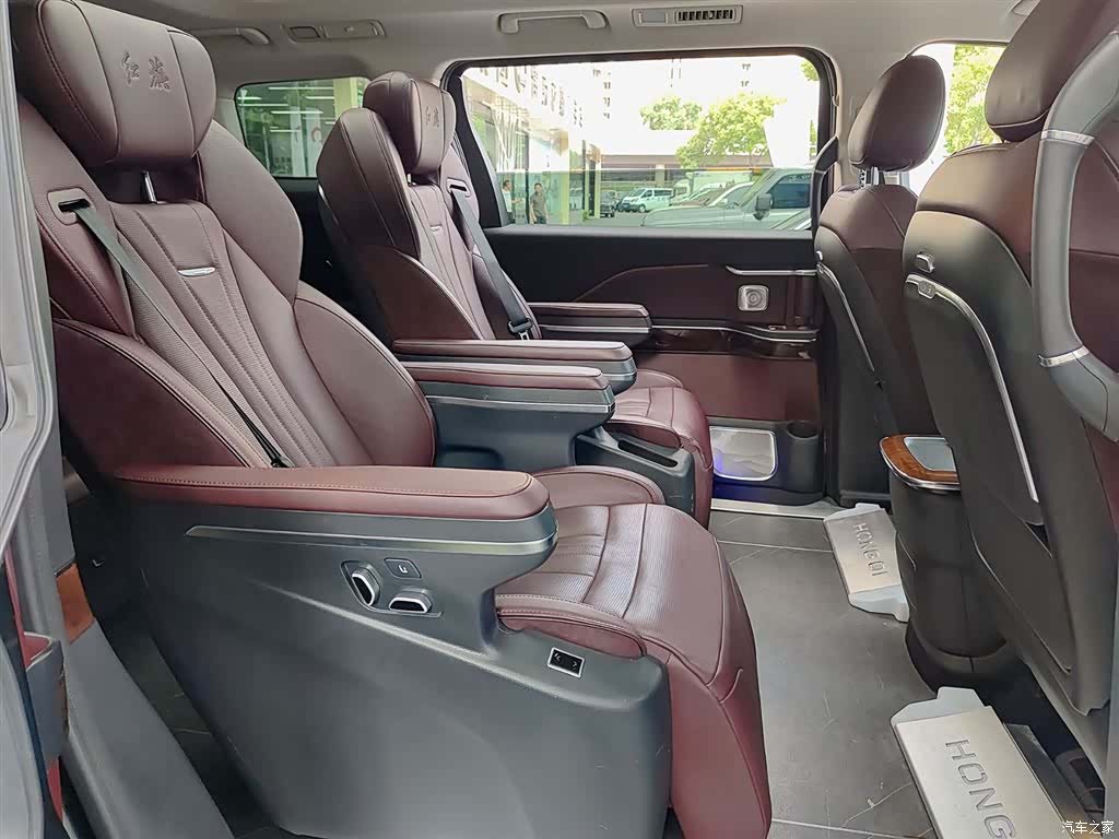 Hongqi HQ9, 2023 11