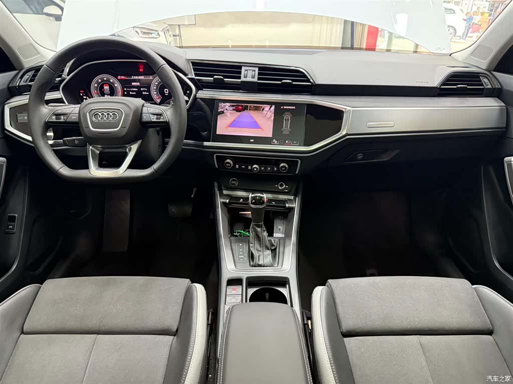 Audi Q3, 2023 20