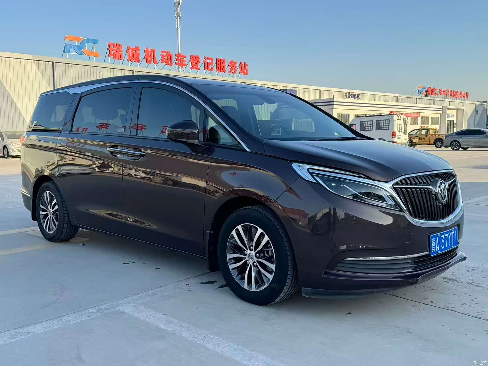 Buick GL8, 2016 3