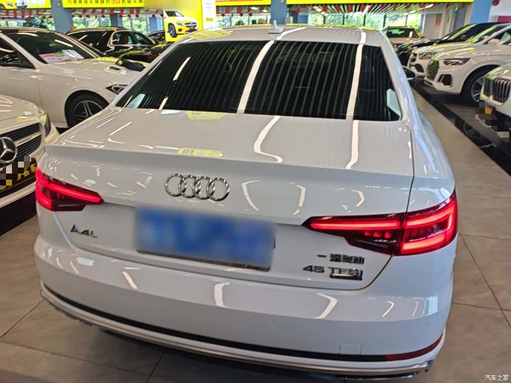 Audi A4L, 2019 6
