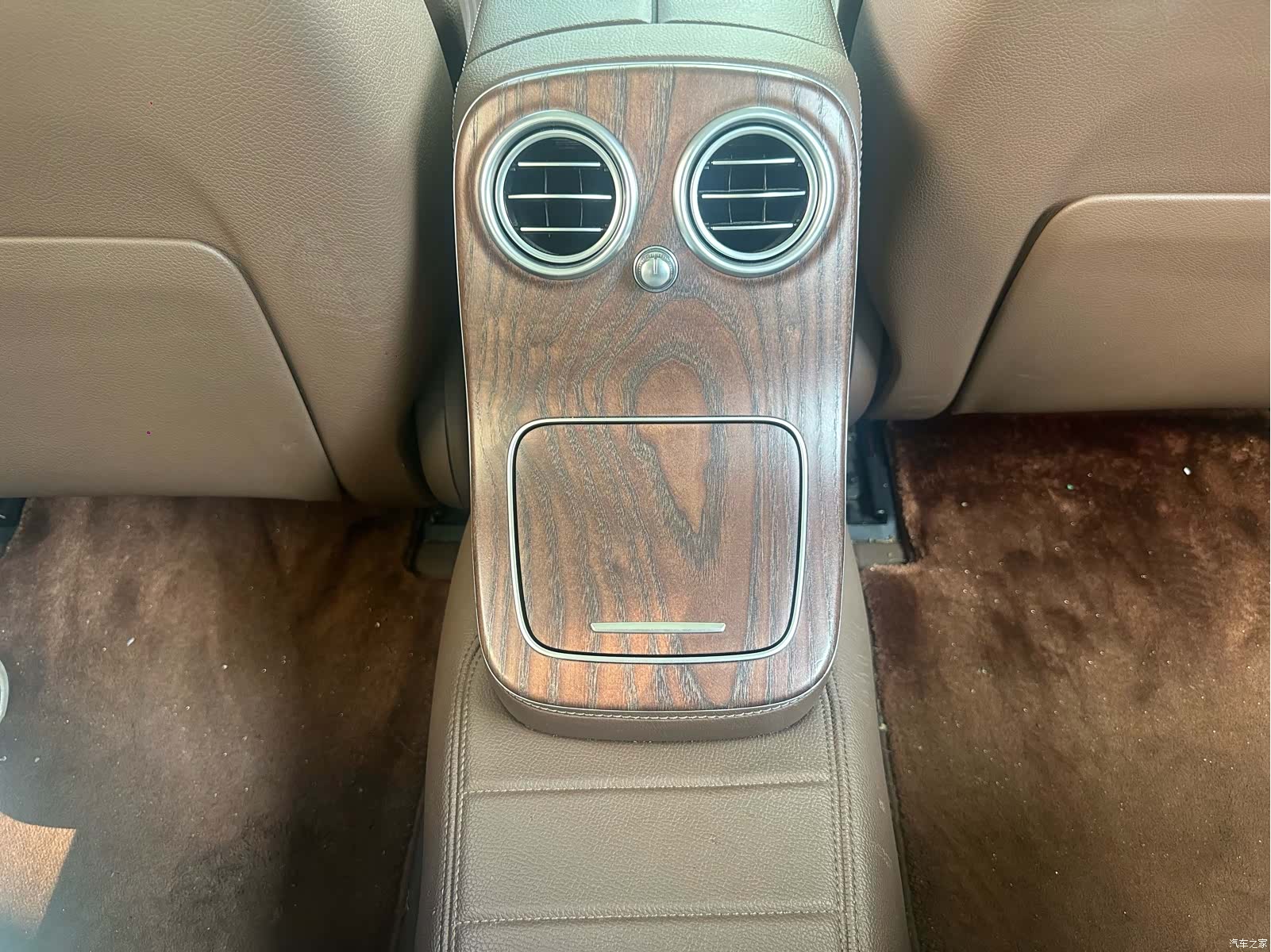 Mercedes-Benz E-Class, 2022 8