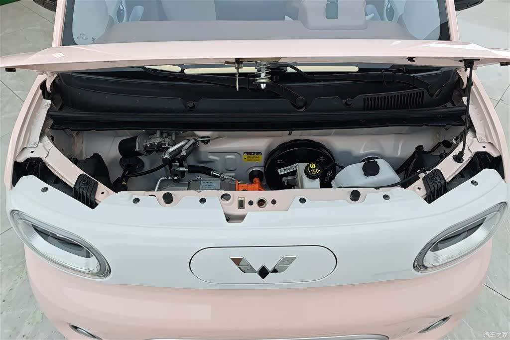 Wuling MINIEV, 2025 10